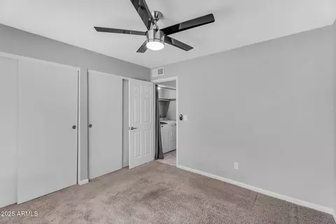 1368 E Wickieup Ln, Phoenix, AZ 85024 photo 13