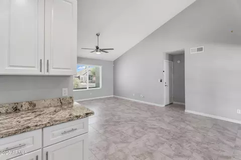 1368 E Wickieup Ln, Phoenix, AZ 85024 photo 35