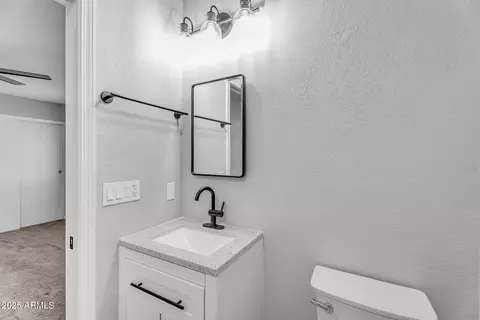 1368 E Wickieup Ln, Phoenix, AZ 85024 photo 38