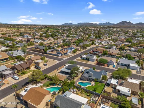 1368 E Wickieup Ln, Phoenix, AZ 85024 photo 71