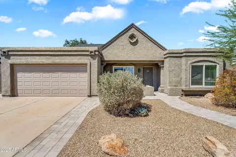 1368 E Wickieup Ln, Phoenix, AZ 85024