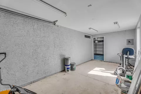 1368 E Wickieup Ln, Phoenix, AZ 85024 photo 19