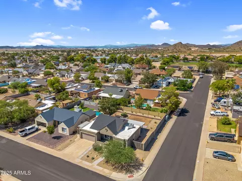 1368 E Wickieup Ln, Phoenix, AZ 85024 photo 66