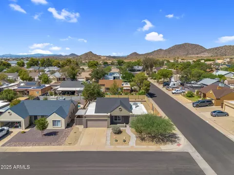 1368 E Wickieup Ln, Phoenix, AZ 85024 photo 58