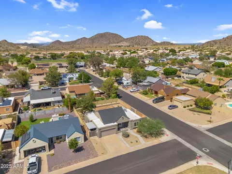 1368 E Wickieup Ln, Phoenix, AZ 85024 photo 68