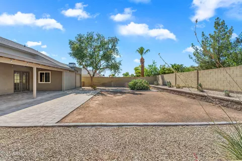 1368 E Wickieup Ln, Phoenix, AZ 85024 photo 45