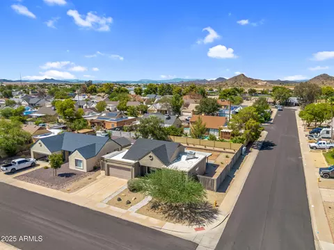 1368 E Wickieup Ln, Phoenix, AZ 85024 photo 65