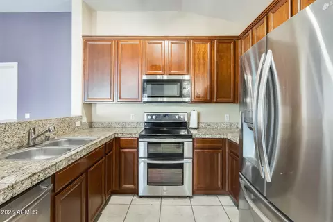 Kitchen - 2024 S Baldwin -- #113, Mesa, AZ 85209 photo 2 of 5