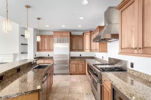 Kitchen - 8 Biltmore Est #202, Phoenix, AZ 85016 photo 1 of 3