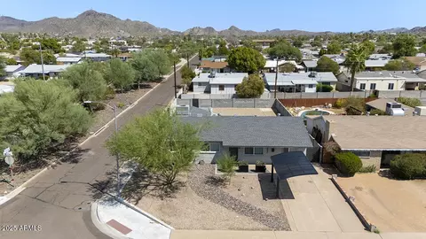 View/Area - 1002 E Butler Dr, Phoenix, AZ 85020 photo 1 of 3