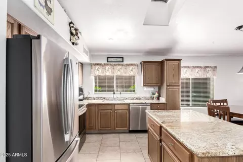 Kitchen - 7105 E Jan Ave, Mesa, AZ 85209 photo 2 of 4