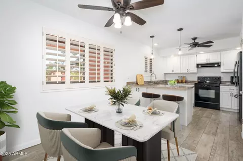 12212 N Paradise Village Pkwy S #428, Phoenix, AZ 85032