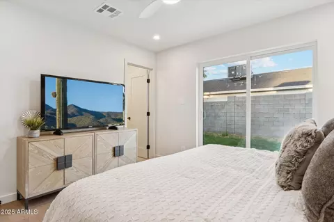 Bedroom - 2423 E Flower St, Phoenix, AZ 85016 photo 1 of 2