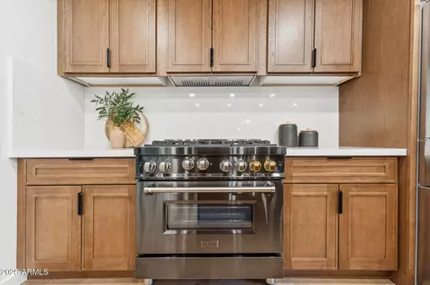 Kitchen - 2423 E Flower St, Phoenix, AZ 85016 photo 2 of 2