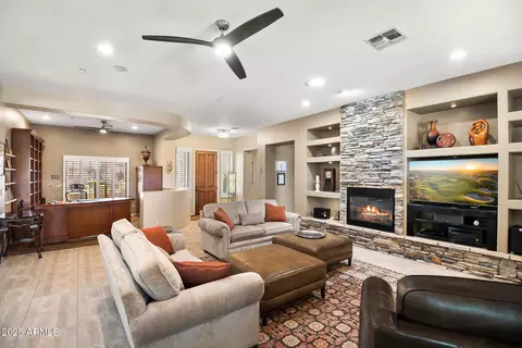 41702 N Golf Crest Rd, Anthem, AZ 85086 photo 4