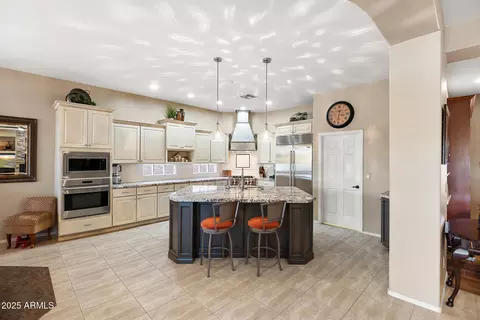 41702 N Golf Crest Rd, Anthem, AZ 85086 photo 2