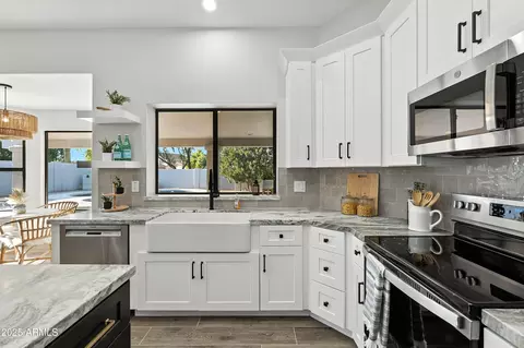 Kitchen - 508 E Page Ave, Gilbert, AZ 85234 photo 2 of 7
