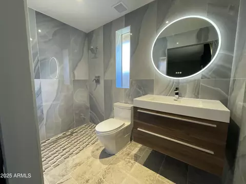 Bath - 5220 E Tunder Cir, Phoenix, AZ 85044 photo 1 of 2