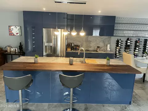 Kitchen - 5220 E Tunder Cir, Phoenix, AZ 85044 photo 2 of 7