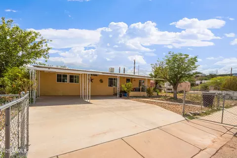 674 E Didi Anne Dr, Benson, AZ 85602