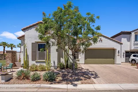 2932 E Madison Vistas Dr, Phoenix, AZ 85016