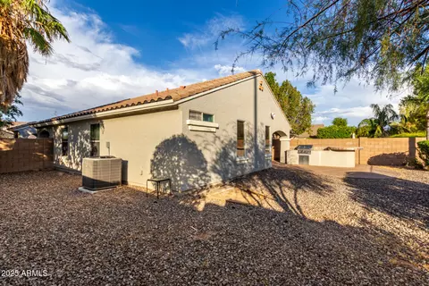 Exterior - 2937 E Aris Dr, Gilbert, AZ 85298 photo 6 of 10