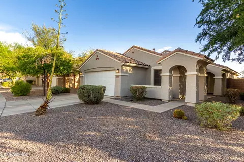 Exterior - 2937 E Aris Dr, Gilbert, AZ 85298 photo 2 of 10