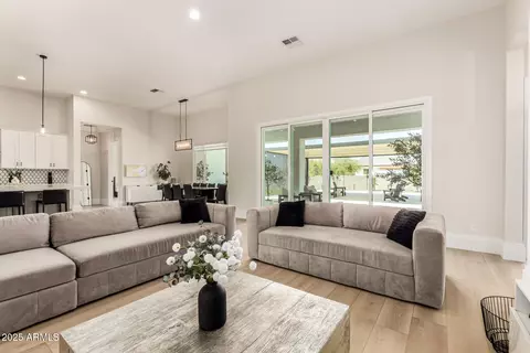 Living - 37227 N 11th Ave, Phoenix, AZ 85086 photo 4 of 4