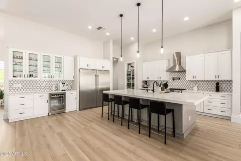 Kitchen - 37227 N 11th Ave, Phoenix, AZ 85086 photo 1 of 7