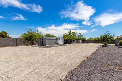 Exterior - 37227 N 11th Ave, Phoenix, AZ 85086 photo 12 of 13
