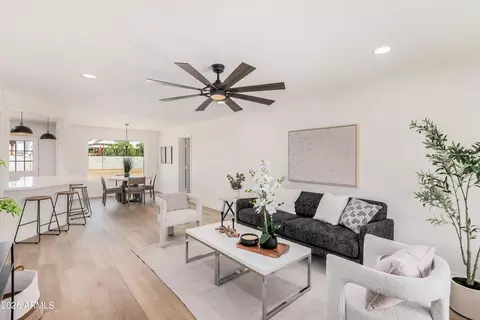 Living - 4561 N 12th Ave, Phoenix, AZ 85013 photo 2 of 2