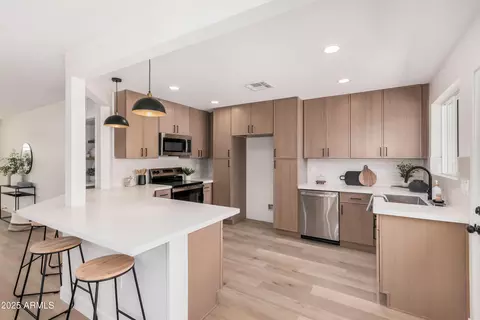 Kitchen - 4561 N 12th Ave, Phoenix, AZ 85013 photo 1 of 4