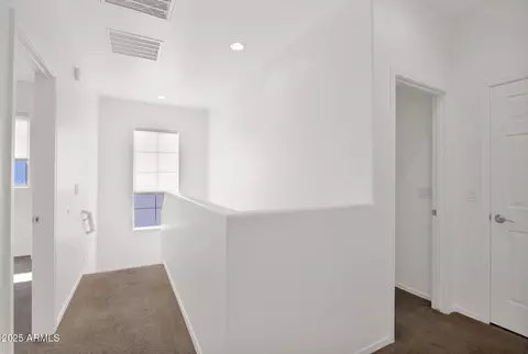 Entry Way - 3829 E Branham Ln, Phoenix, AZ 85042 photo 4 of 4