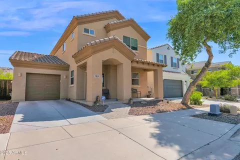 3829 E Branham Ln, Phoenix, AZ 85042