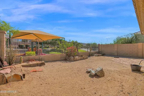 Exterior - 3829 E Branham Ln, Phoenix, AZ 85042 photo 7 of 7