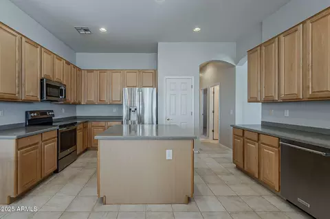 3085 S Birch St, Gilbert, AZ 85295 photo 3