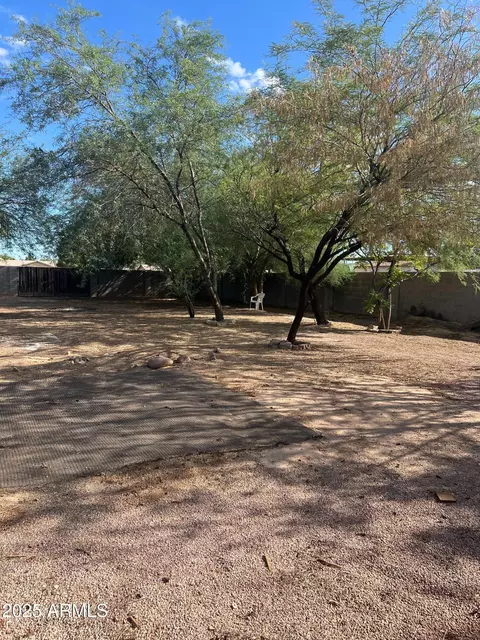Exterior - 2906 E Saint John Rd, Phoenix, AZ 85032 photo 2 of 7