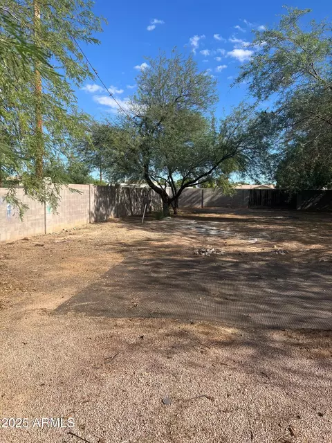 Exterior - 2906 E Saint John Rd, Phoenix, AZ 85032 photo 3 of 7