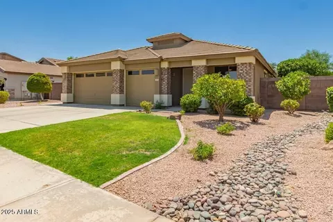 1855 E Bartlett Pl, Chandler, AZ 85249