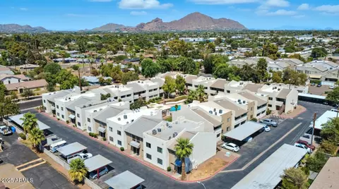 View/Area - 3301 Earll Dr #107, Phoenix, AZ 85018 photo 2 of 6