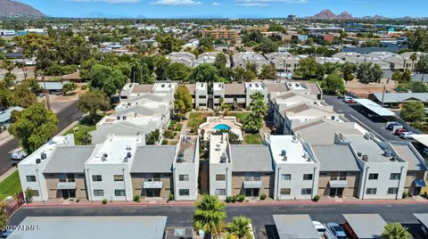 View/Area - 3301 Earll Dr #107, Phoenix, AZ 85018 photo 3 of 6