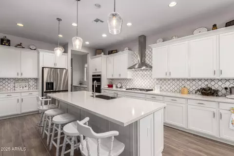 Kitchen - 9533 E Solina Ave, Mesa, AZ 85212 photo 2 of 2