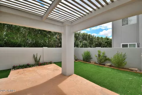 7710 E Gainey Ranch Rd #140, Scottsdale, AZ 85258