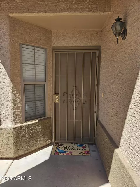 Exterior - 720 S Del Rio Ct, Apache Junction, AZ 85120 photo 2 of 5