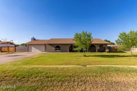 5122 W Mcneil St, Laveen, AZ 85339