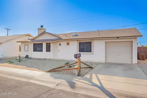 Exterior - 540 S Stardust Ln, Apache Junction, AZ 85120 photo 2 of 5