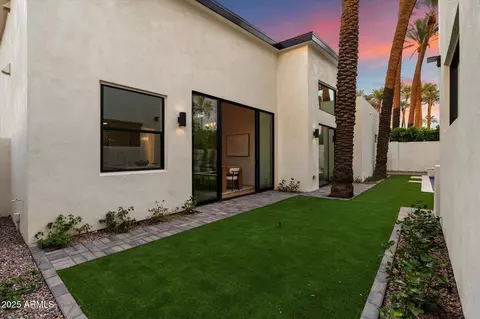 Exterior - 4311 E Sells Dr, Phoenix, AZ 85018 photo 4 of 7