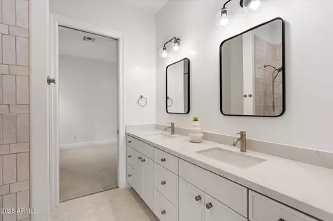 Bath - 4311 E Sells Dr, Phoenix, AZ 85018 photo 8 of 12