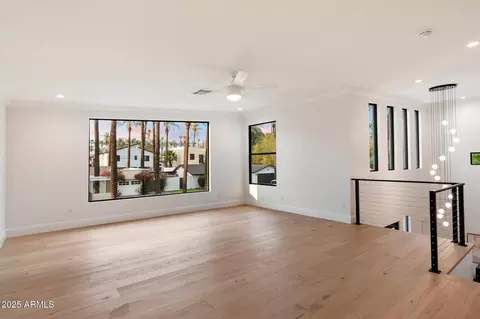 Living - 4311 E Sells Dr, Phoenix, AZ 85018 photo 1 of 3