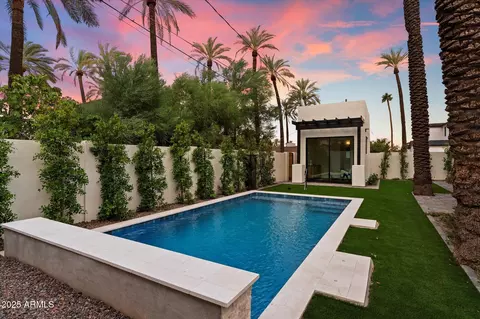 Exterior - 4311 E Sells Dr, Phoenix, AZ 85018 photo 2 of 7